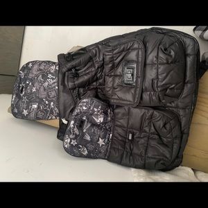 Lesters puffy book bag